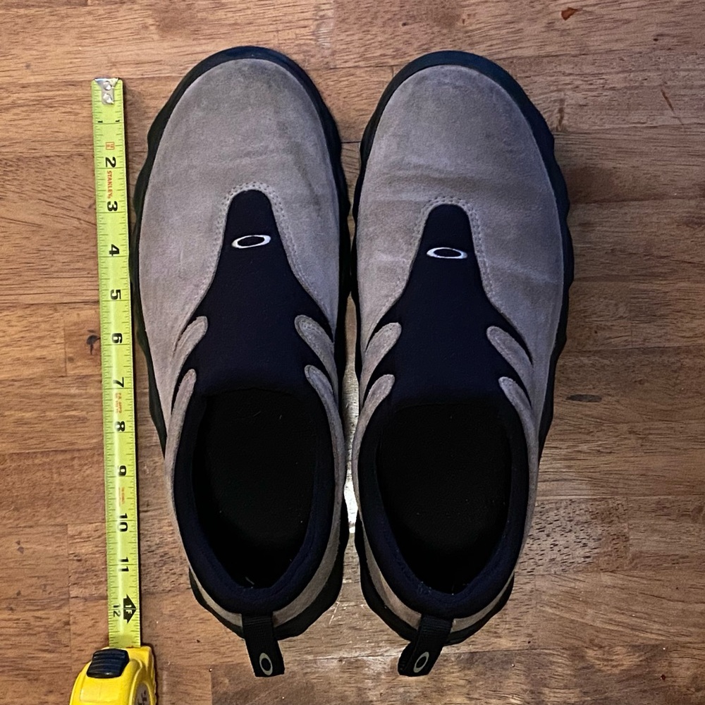 Oakley Black and Tan Men's Sneakers